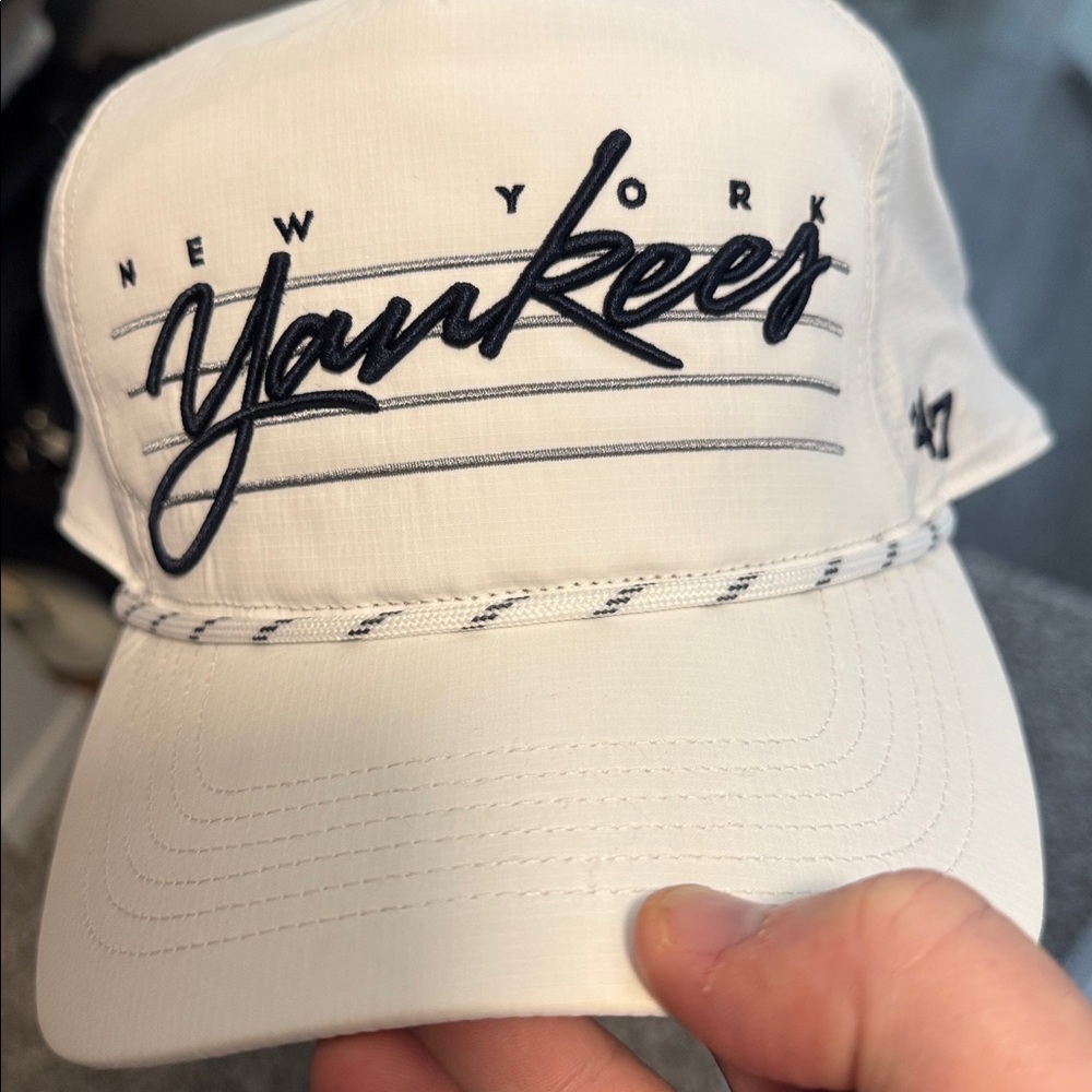 47 Brand Yankees White and Blue Cap. NWOT
